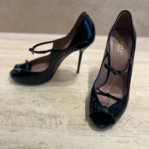 Gucci black patent leather sandals size 38.5 - Picture 3 of 3